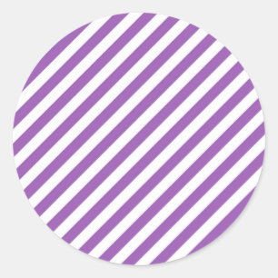 Diagonales lila-weiße Streifenmuster Runder Aufkleber
