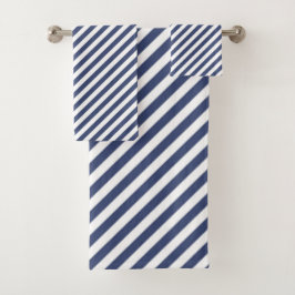Diagonales Muster aus navyblauen und weißen Streif Badhandtuch Set