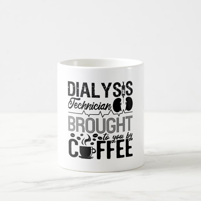 Dialysetechniker, der durch Kaffeekonephrologie Kaffeetasse (Mittel)