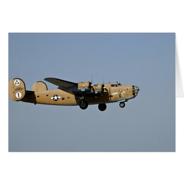 Diamant Lil B-24 Bomber, landend bei Oshkosh, (Vorderseite (Horizontal))