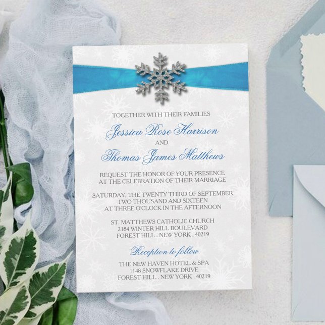 Diamante Snowflake & Blue Ribbon Winter Wedding Einladung (Von Creator hochgeladen)