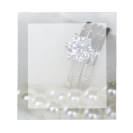 Diamantenrings und White Pearls Wedding Notizblock