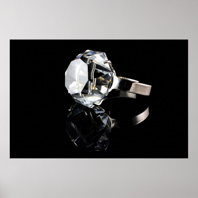 Diamantring auf schwarz poster (Vorne)