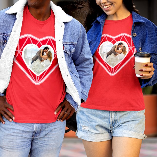 Diamond Heart Couple Foto Red Valentine's Day T-Shirt (Von Creator hochgeladen)