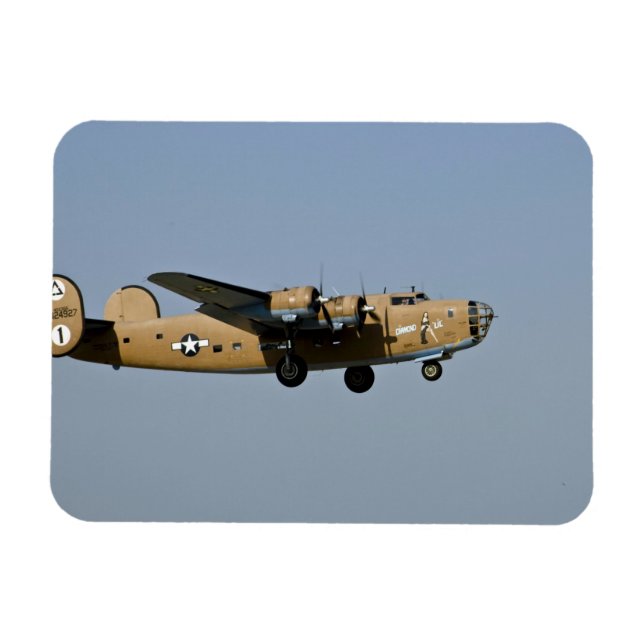 Diamond Lil B-24 Bomber, Landung in Oshkosh, Magnet (Horizontal)