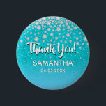 Diamonds Glitzer aquamarin blau grün danke Button<br><div class="desc">Aquamarine,  blaugrüne Gradientenfarbene Imitate Glitzer mit Imitaten Diamantsprinkle. Mit dem Text: Danke! Vorlagen für einen Namen und ein Datum. Geburtsdatum oder das Datum des Party/Jahrestages. Weiße Buchstaben. Für eine Geburtstagsfeier,  Babydusche oder Brautparty.</div>