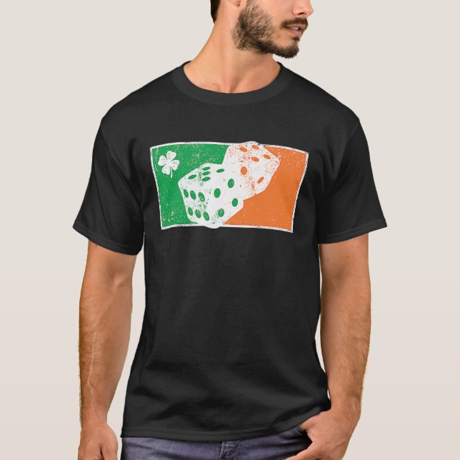 Dice Game St Patrick's Day Irish Flag C Distressed T-Shirt (Vorderseite)
