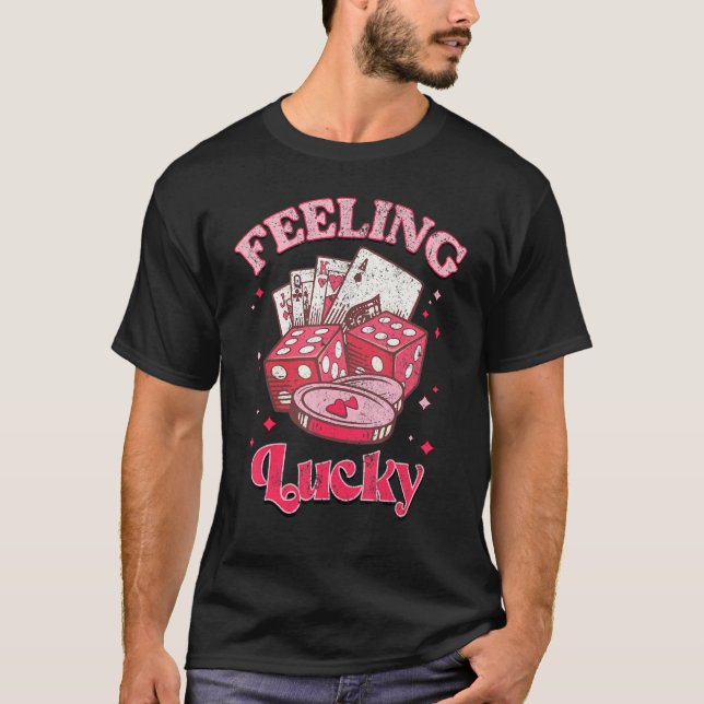 Dice Hearts Feeling Lucky Retro Groovy Valentines  T-Shirt (Vorderseite)