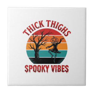 Dicke Oberschenkel Gruselige Vibes Halloween-Shirt Fliese