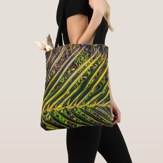 Dicke Streifen aus Palmblättern - Tasche (Von Nahem)