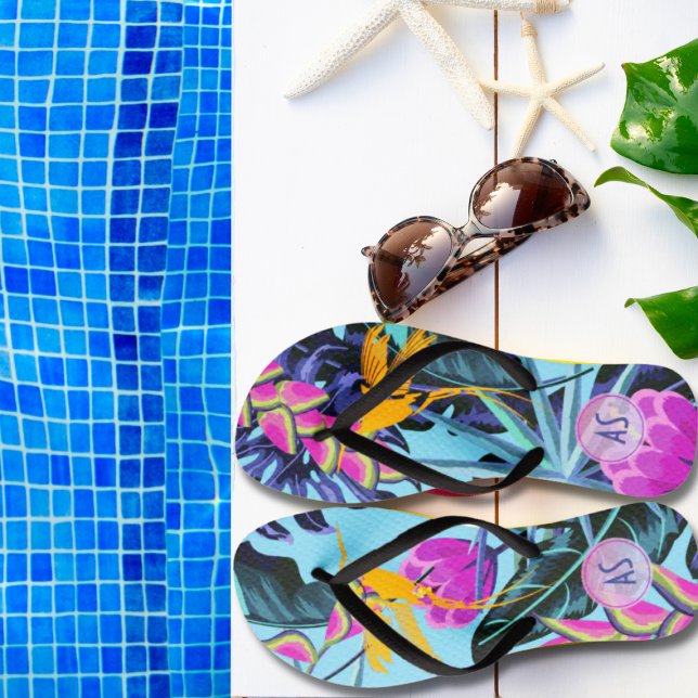 Dicke tropische Foliage Muster mit Hummingbird Flip Flops (Monogram Bold Tropical Foliage Flip Flops)