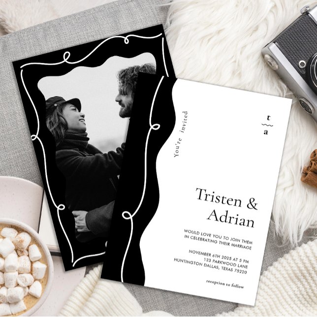 Dicke Wavy Side Frame Squiggle Moderne Hochzeit Einladung (Von Creator hochgeladen)