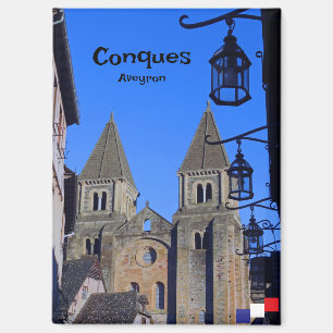 Die Abtei Sainte-Foy im Dorf Conques Magnet