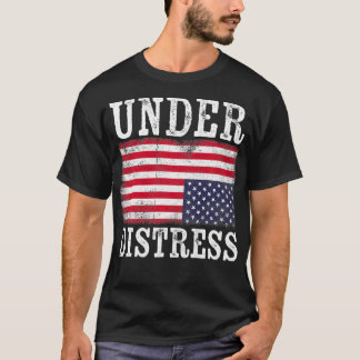 Die amerikanische Flagge auf der Rückseite unter N T-Shirt