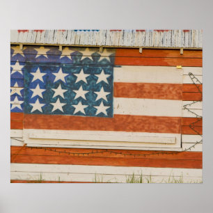 Die amerikanische Flagge, die auf Feuerwerke Poster