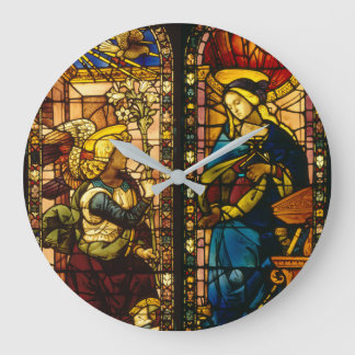 Die Ankündigung in mehrfarbigen Farben Große Wanduhr