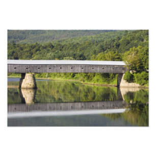 Die bedeckte Brücke von Windsor-Cornish erstreckt Fotodruck