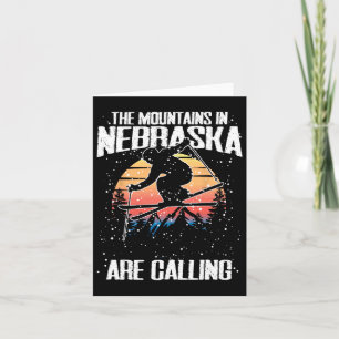 Die Berge in Nebraska rufen lustiges Skifahren Karte