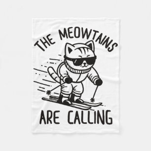 Die Berge nennen sich "Funny Skiing Cat Snow Ski L Fleecedecke