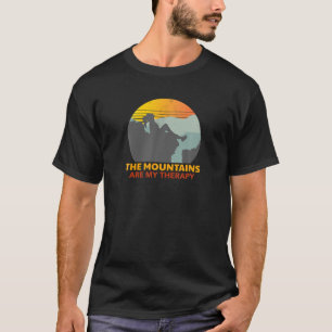 Die Berge sind meine Therapie - Wandern Klettern M T-Shirt