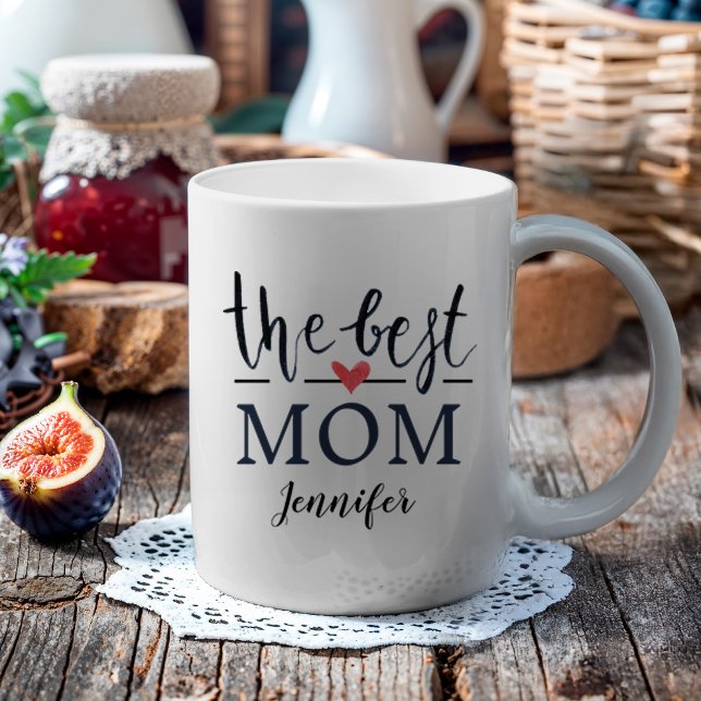 Die beste Mama Wasserfarbe Roter Herzname Kaffeetasse (Celebrate your mom with this custom mug. This mug features the text "the best mom".)