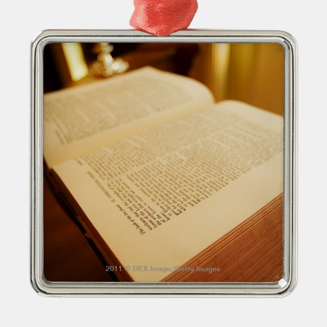 Die Bibel Silbernes Ornament (Vorne)