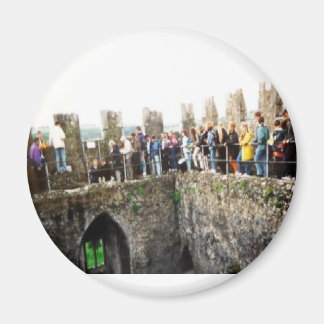 Die Blarney-Srone küssen Magnet