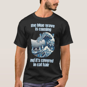 Die Blaue Welle kommt in den Katzenhaaren auf die T-Shirt