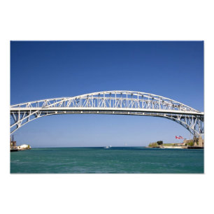 Die Blue Water Bridge ist eine zweispurige Brücke Fotodruck