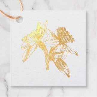 Die Blume sind mit einem Strauß versehen. Goldene  Geschenkanhänger