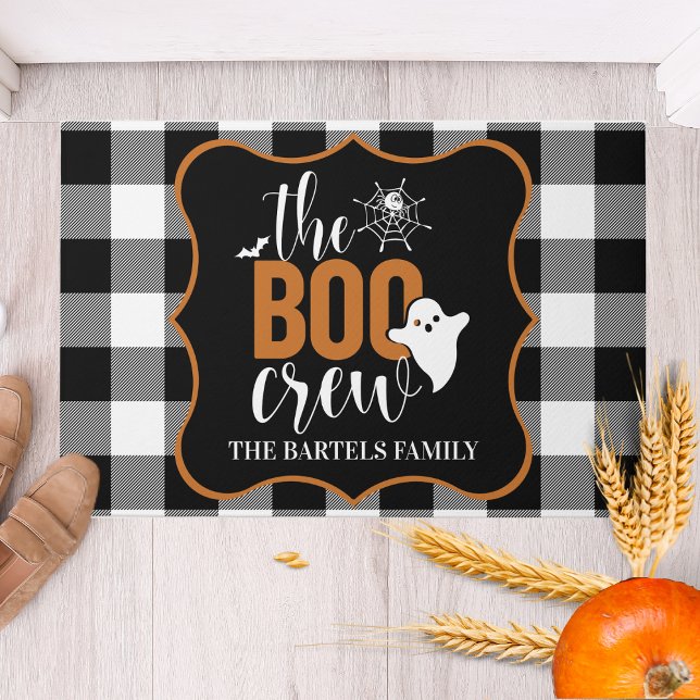 Die Boo-Crew Schwarz und Orange Custom Halloween Fußmatte (The Boo Crew Black and Orange Custom Halloween Doormat - Just add your name or special text!)