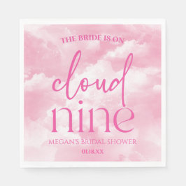 Die Braut ist auf wolkigen neunfarbigen Brautparty Serviette