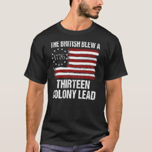 Die Briten brachten am 4. Juli (am T-Shirt