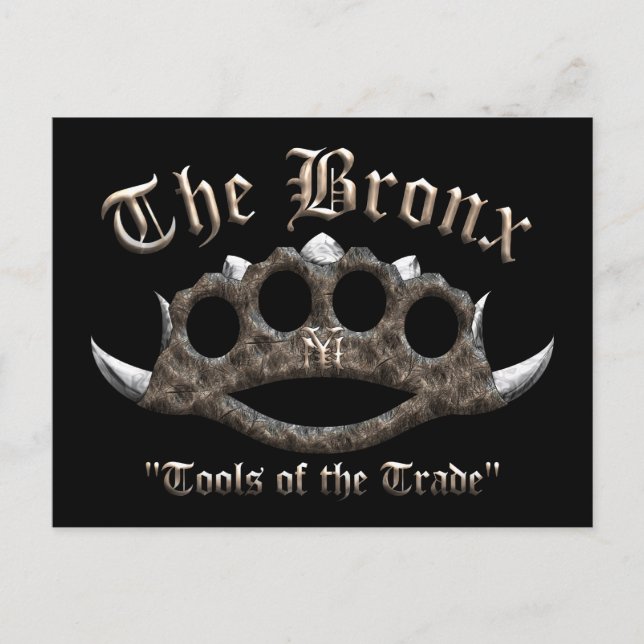 Die Bronx-Spiked-Brass-Knuckles Postkarte (Vorderseite)