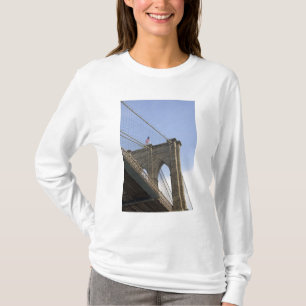 Die Brooklyn Bridge in New York City, New T-Shirt