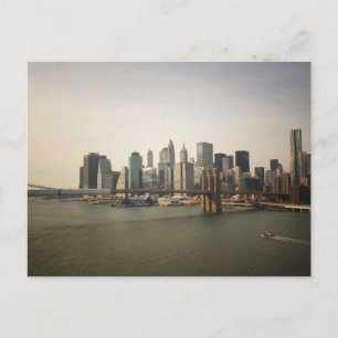 Die Brooklyn Bridge und die New York City Skyline Postkarte
