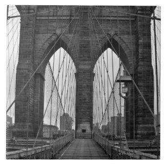 Die Brooklyn-Brücke in New York City Fliese