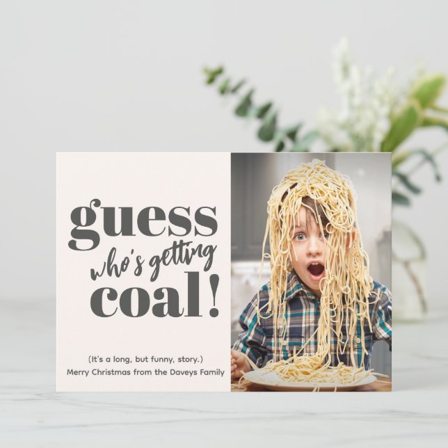 Die Coal Funny Foto Weihnachtskarte bekommen (Stehend Vorderseite)