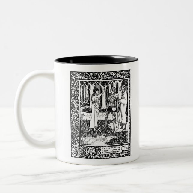 Die Dame des Sees, durch Aubrey Beardsley- HD Zweifarbige Tasse (Links)