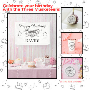 Die drei Musketiere freuen sich über das Party zum Banner