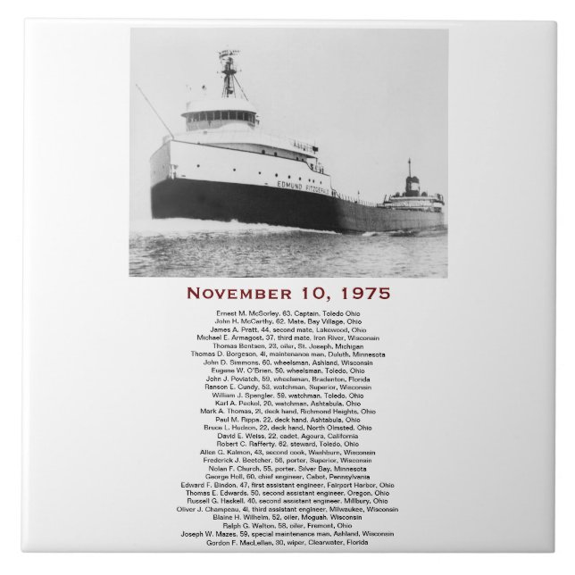 Die Edmund Fitzgerald mit Besatzungsnamen Fliese (Vorderseite)