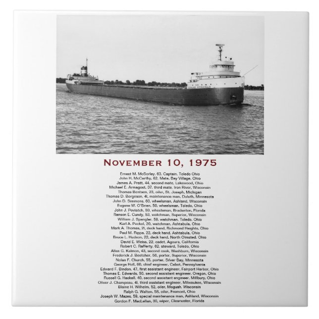 Die Edmund Fitzgerald mit Besatzungsnamen Fliese (Vorderseite)