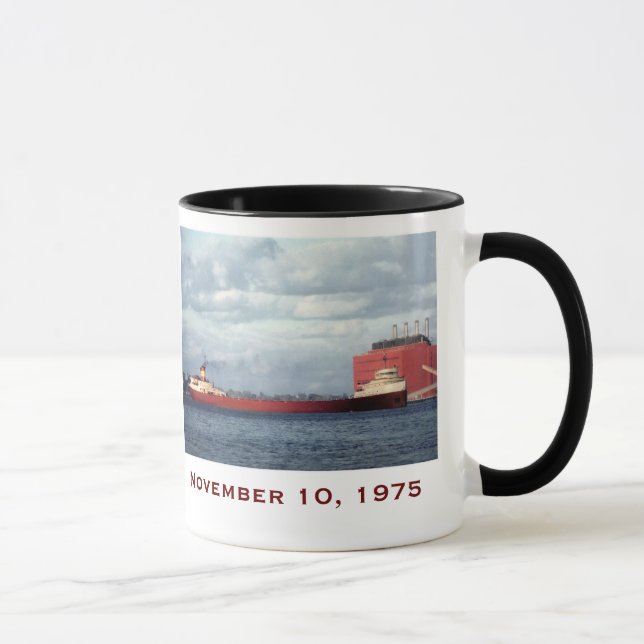 Die Edmund Fitzgerald mit Besatzungsnamen Tasse (Rechts)