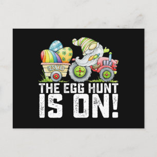 Die Eierjagd ist an sonnigen Ostern. Postkarte