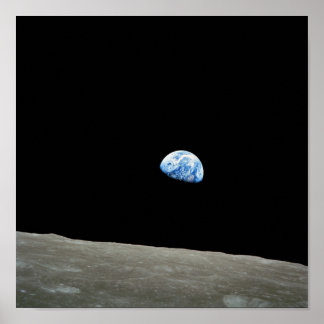 Die Erde des Planeten erhebt sich über dem Mond Poster
