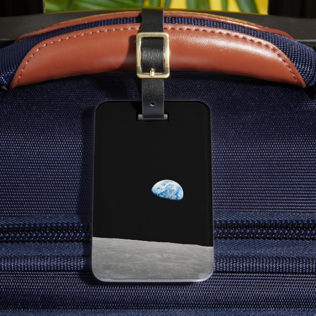 Die Erde erhebt sich über dem Mondlicht. Gepäckanhänger (Vorderseite Insitu 2)