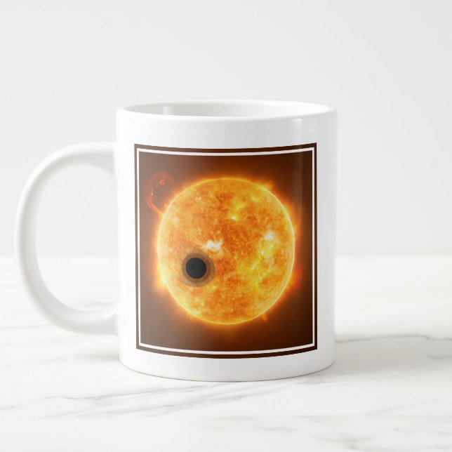 Die Exoplanet Wasp-107b ist ein Gasriese Jumbo-Tasse (Links)