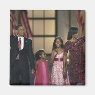 Die Familie Barak Obama windet in der letzten Nach Magnet