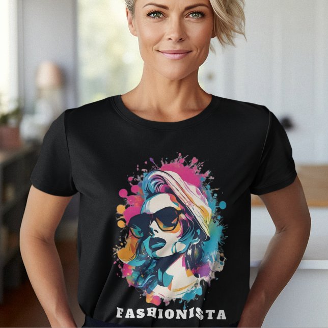Die Fashionista Stilvolles Porträt Powerfrau T-Shirt (Von Creator hochgeladen)