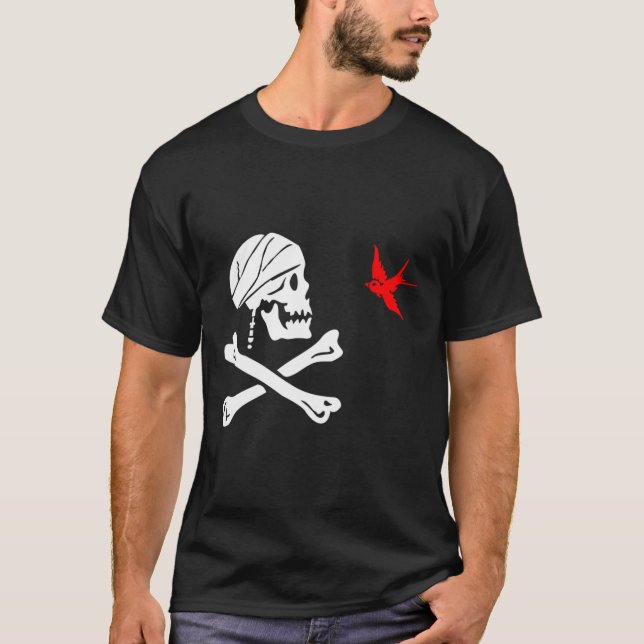 Die Flagge von Captain Jack Sparrow T-Shirt (Vorderseite)